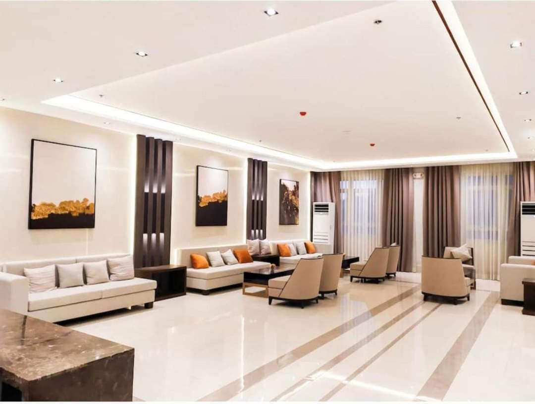 Sotogrande Neopolitan Hotel Quezon City Bagian luar foto
